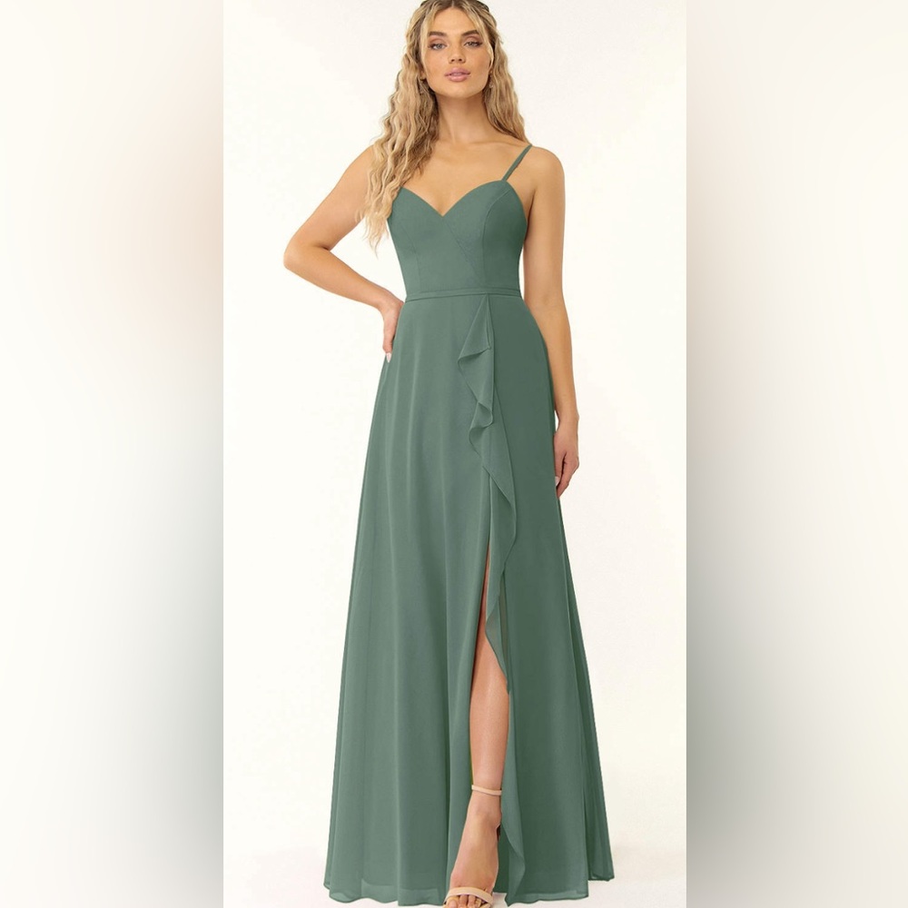 Azazie Naeem #Bridesmaid #EUCALYPTUS